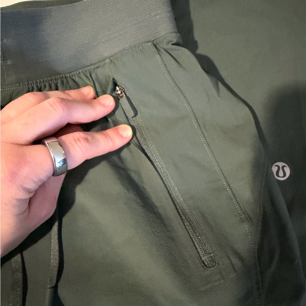 Lululemon joggers - Picture 3 of 7
